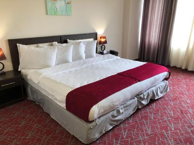 the signature hotel