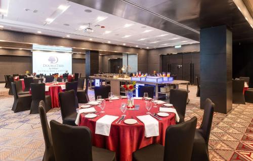 doubletree by hilton putrajaya lakeside