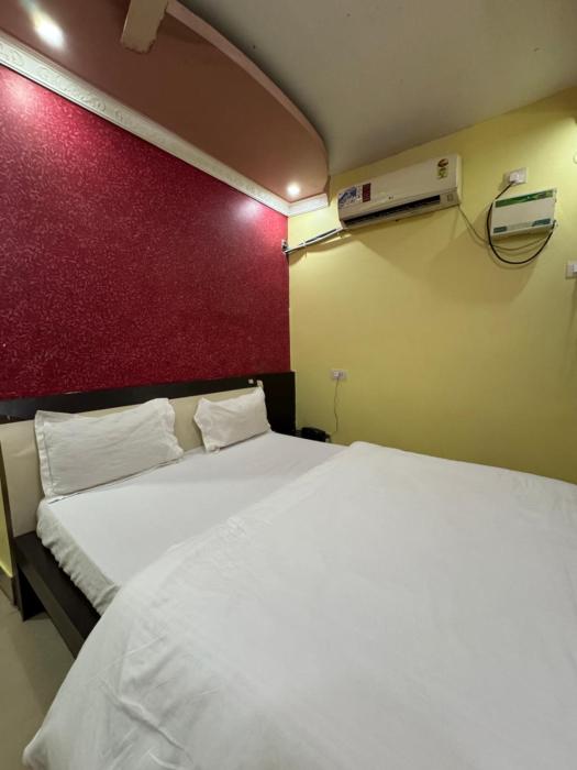 oyo 41448 hotel lisa galaxy