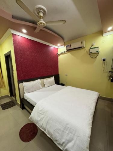 oyo 41448 hotel lisa galaxy
