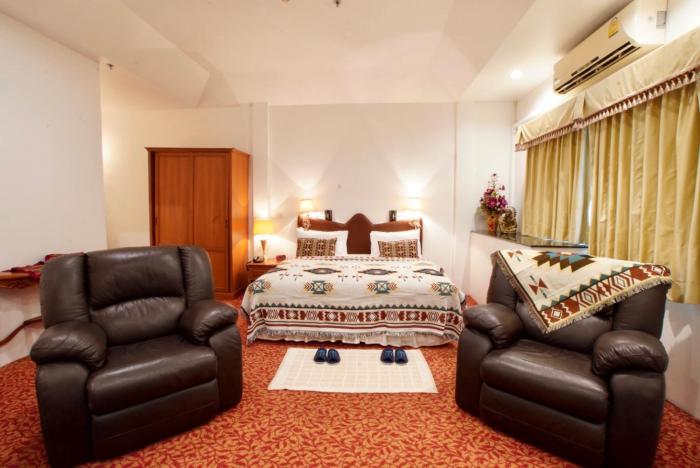 thongsomboon club hotel