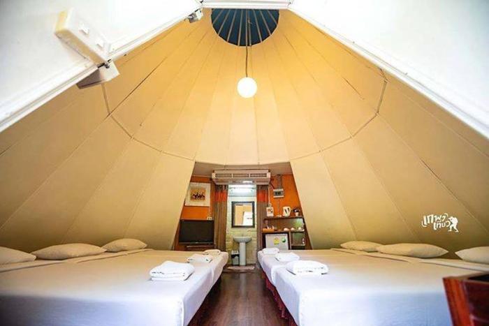 thongsomboon club hotel