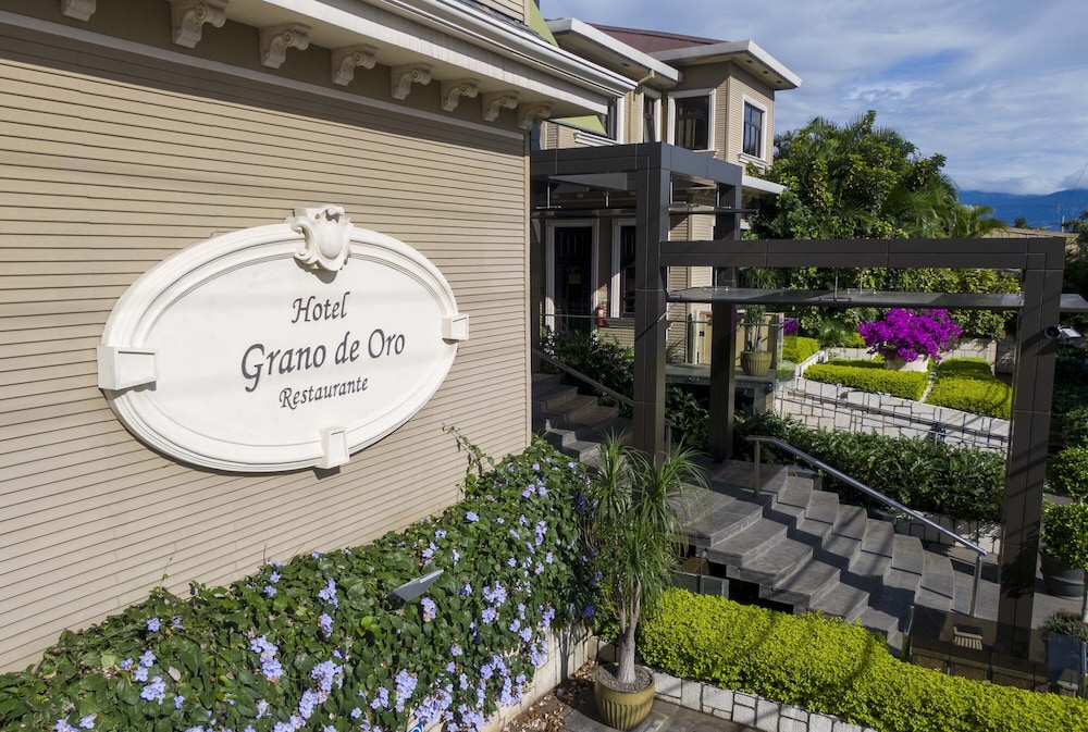 hotel grano de oro