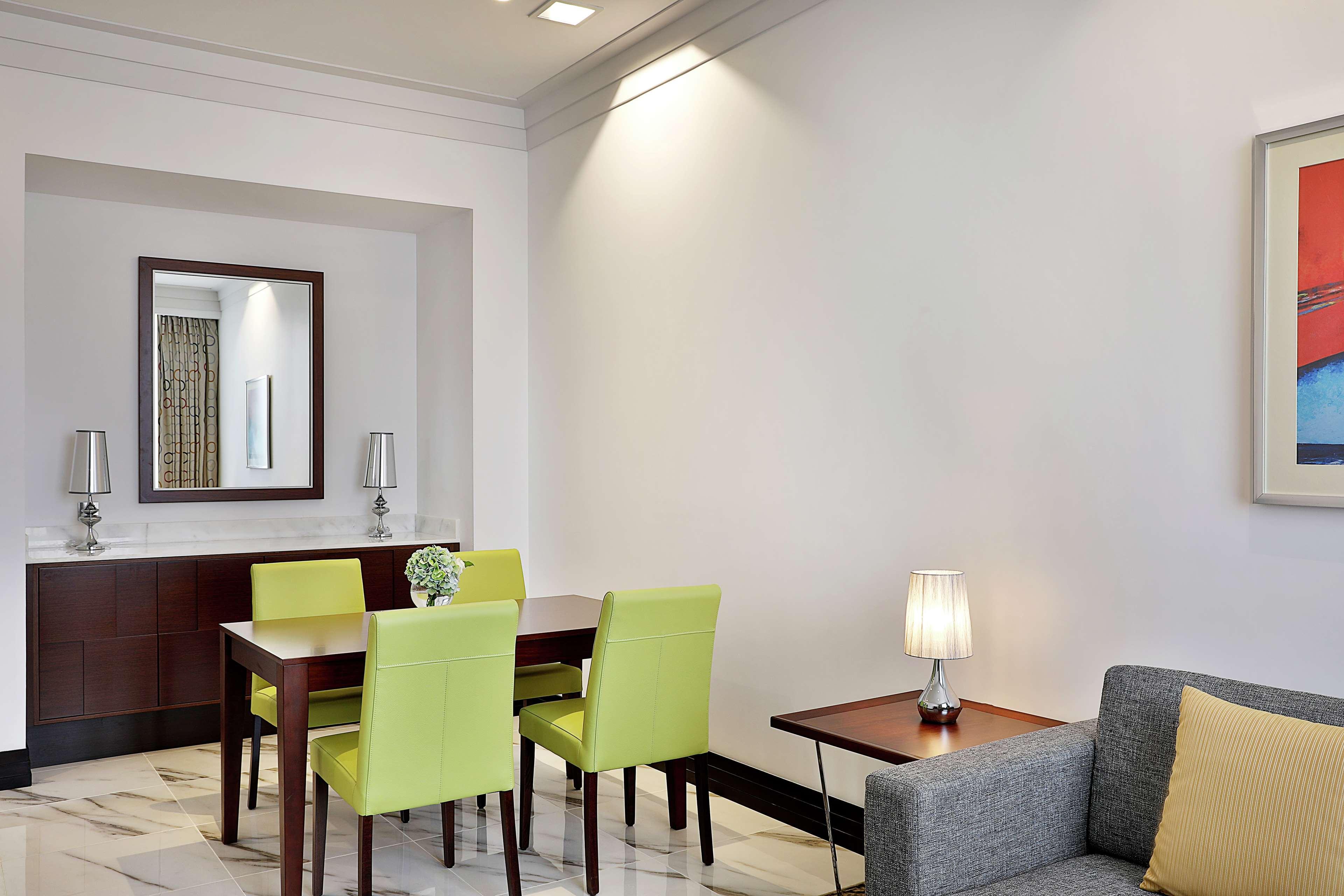 doubletree by hilton doha al sadd