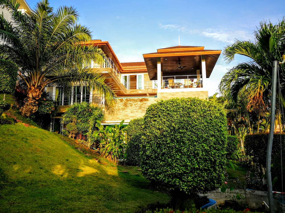 baan waru seaview