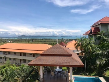 baan waru seaview