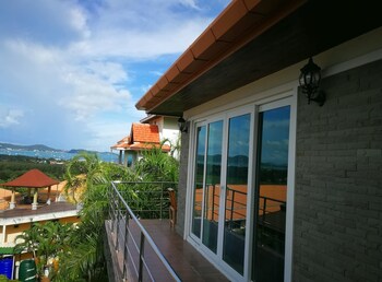 baan waru seaview