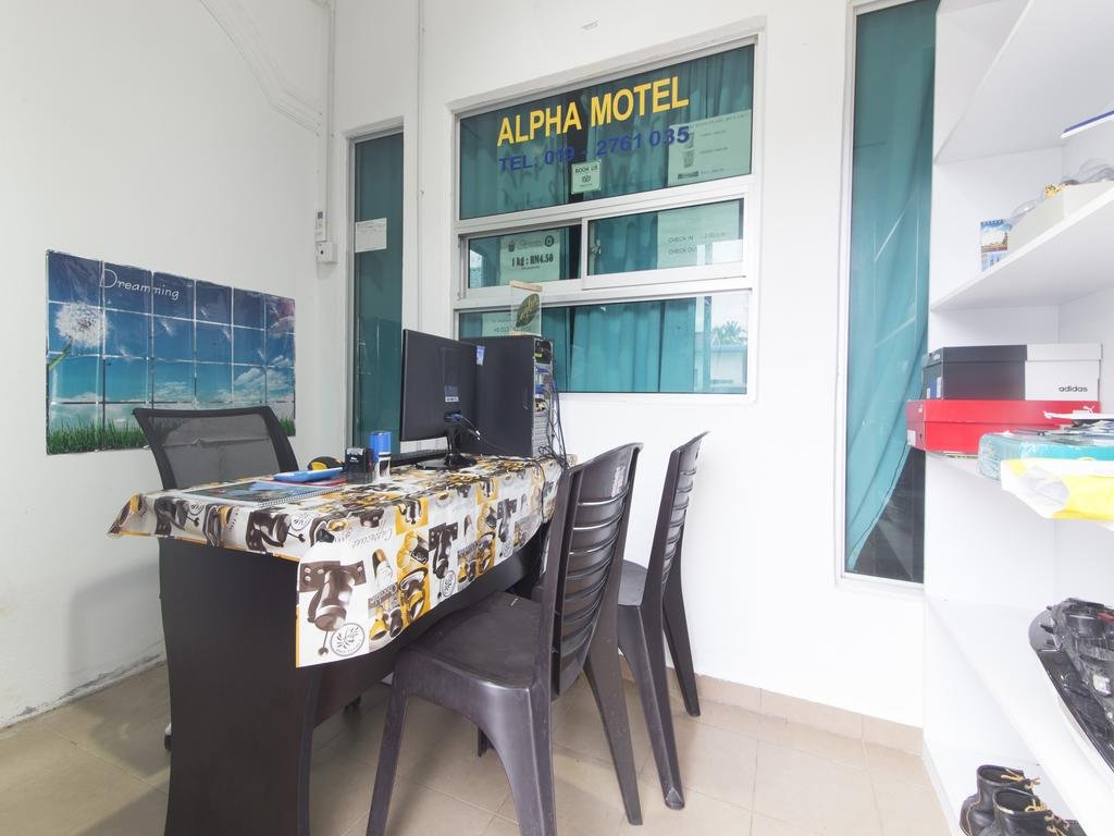 alpha motel