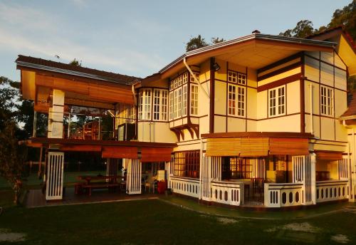 hickory penang hill