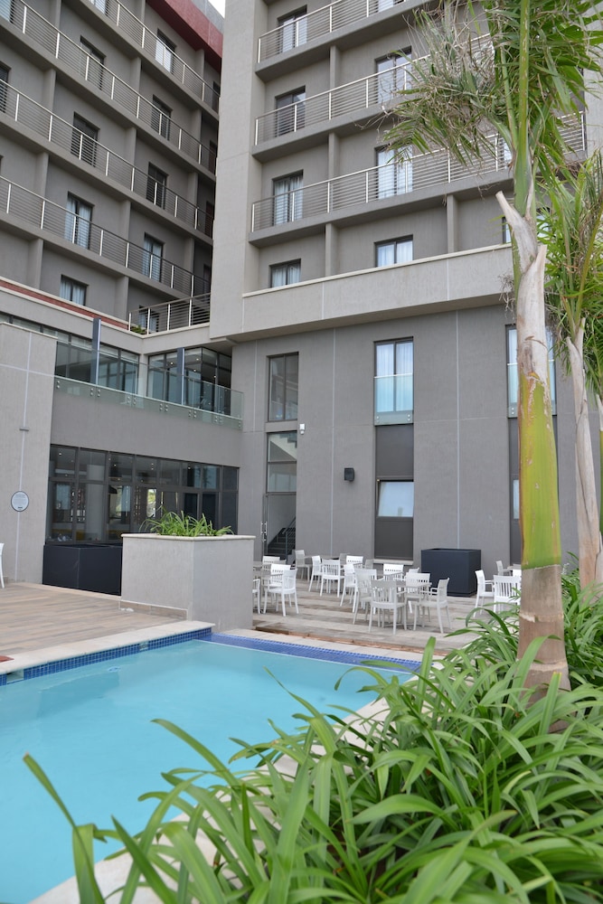 city lodge hotel maputo