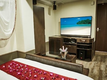 hotel petit bali higashishinjuku adults only