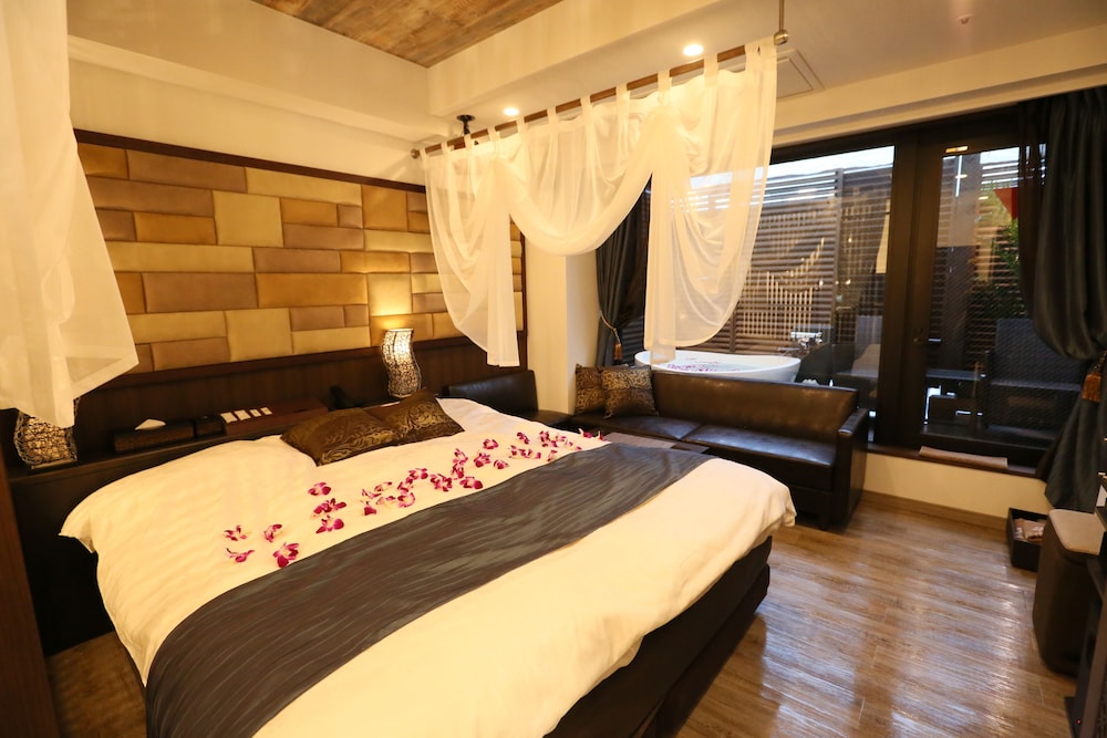 hotel petit bali higashishinjuku adults only