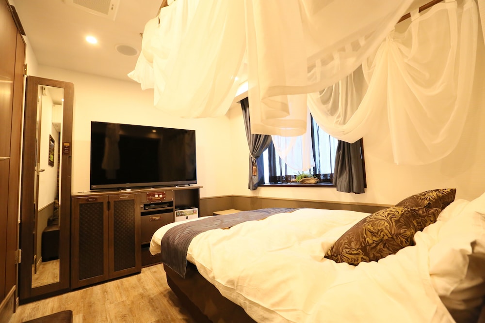 hotel petit bali higashishinjuku adults only