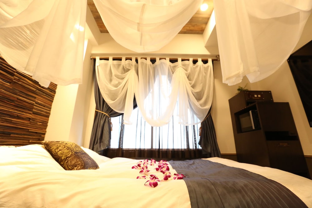 hotel petit bali higashishinjuku adults only