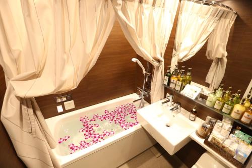 hotel petit bali higashishinjuku adults only