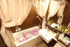hotel petit bali higashishinjuku adults only