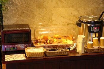 hotel petit bali higashishinjuku adults only