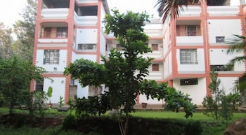 Snow Peak Hotel,In Chogoria,3 star