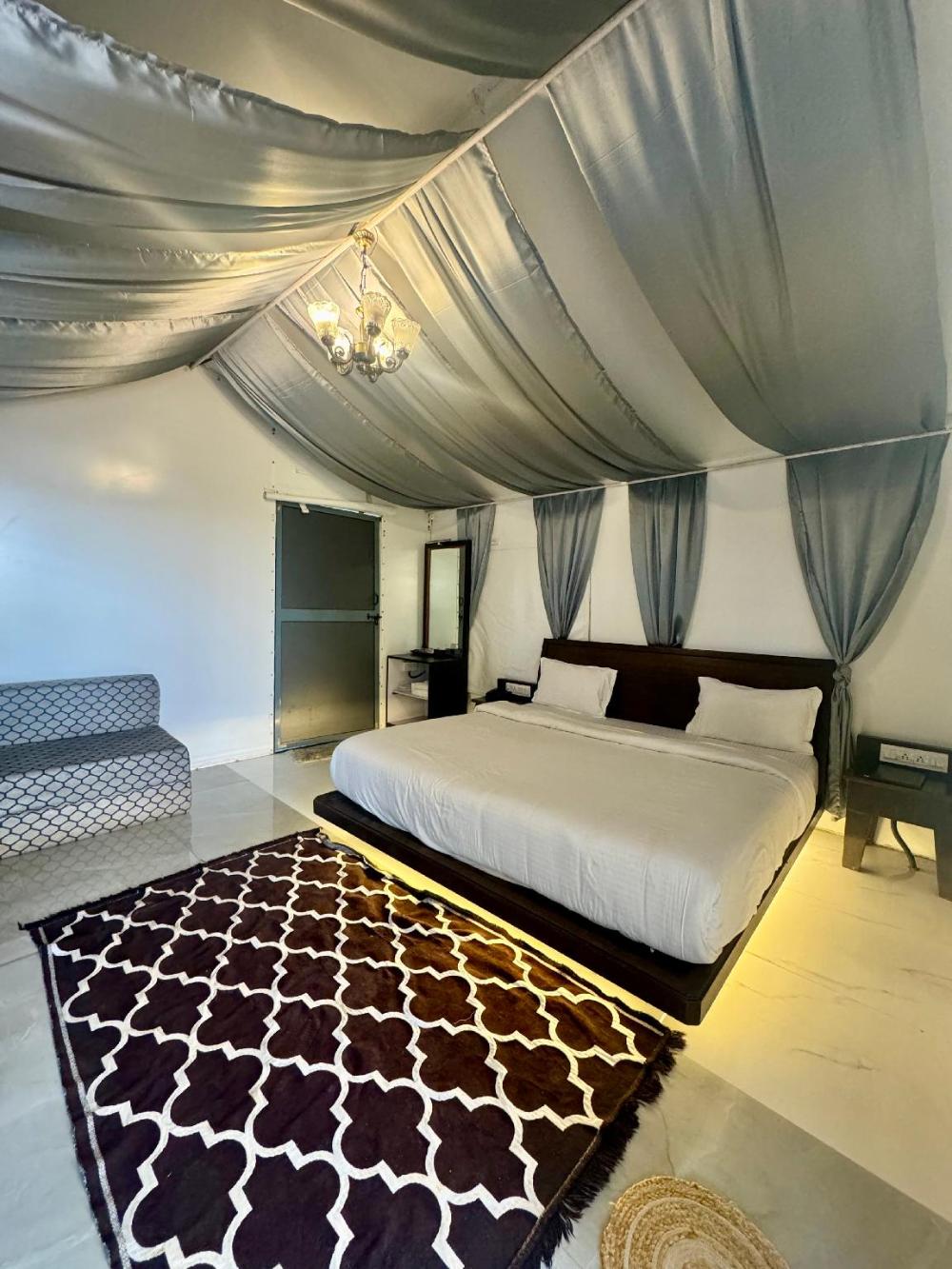 canvas resort