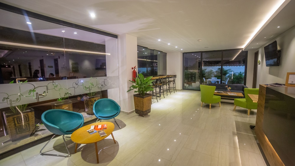 ecohub hotel medellin