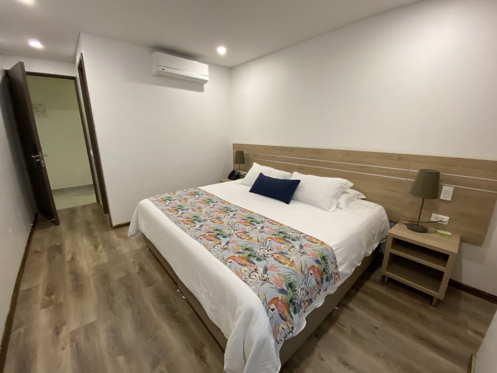 ecohub hotel medellin