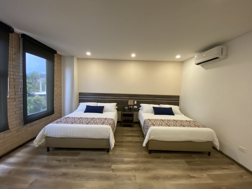 ecohub hotel medellin
