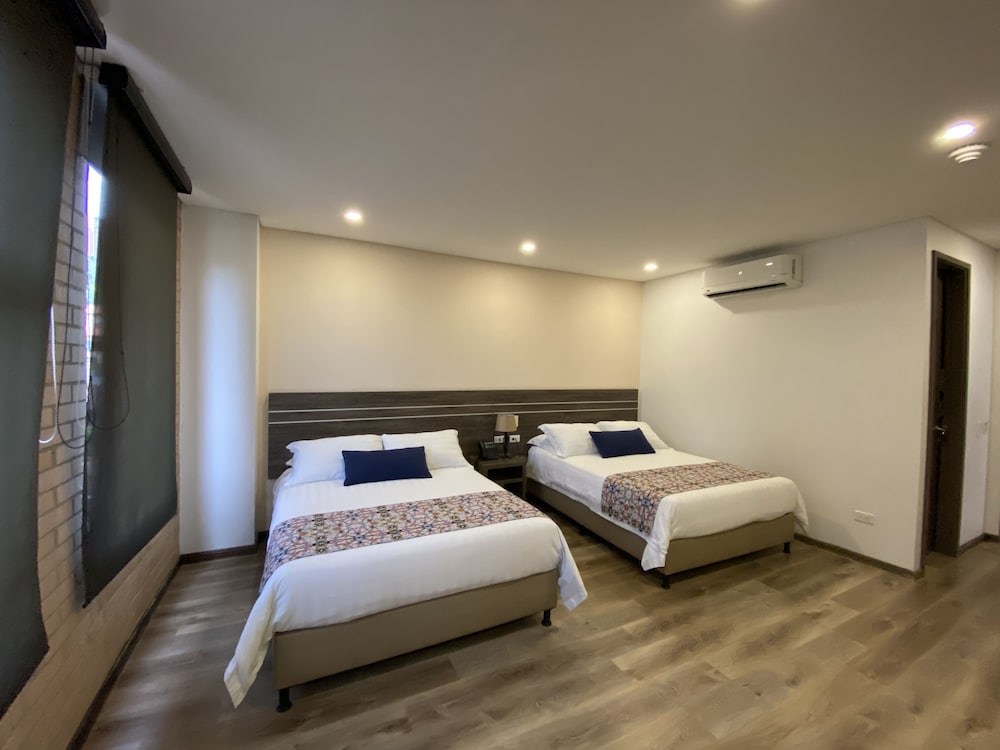 ecohub hotel medellin
