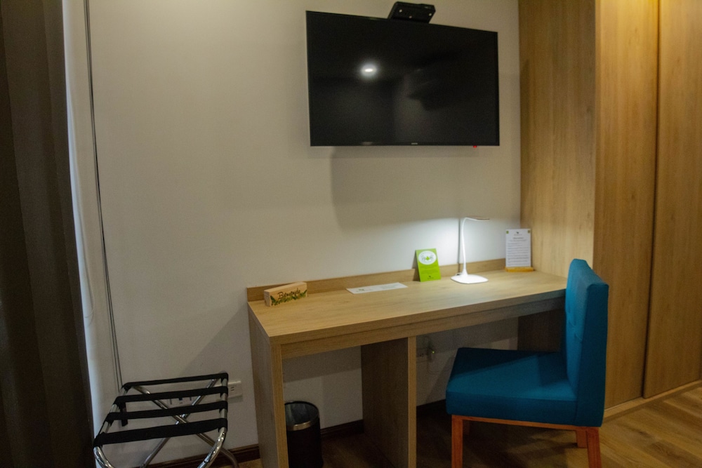 ecohub hotel medellin