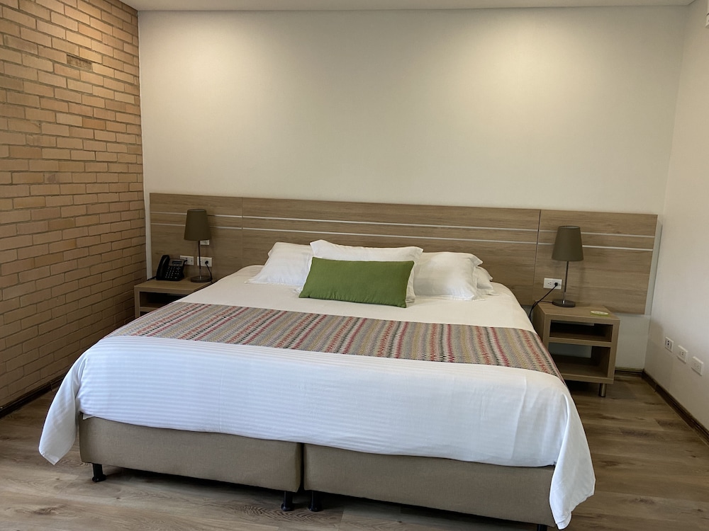 ecohub hotel medellin