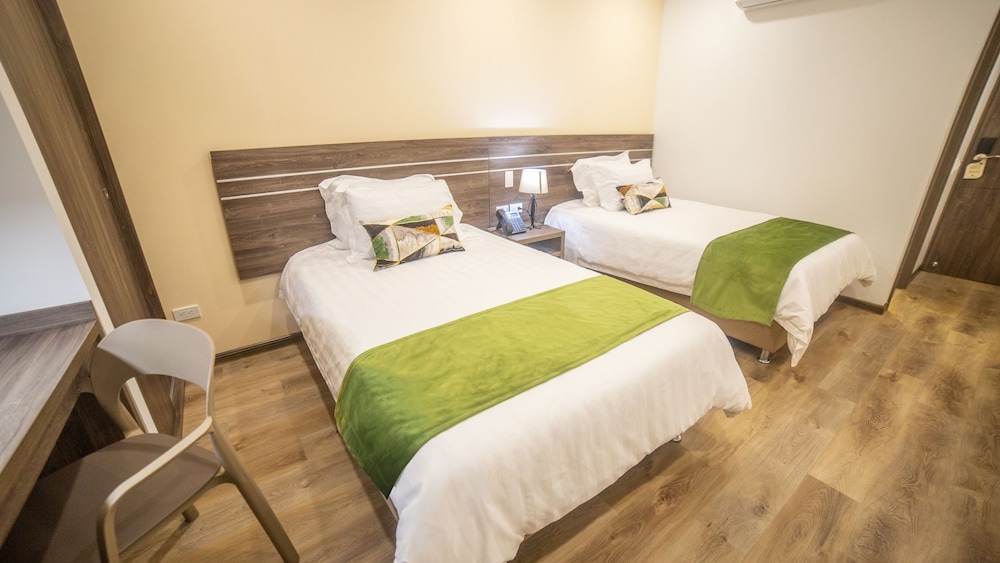 ecohub hotel medellin