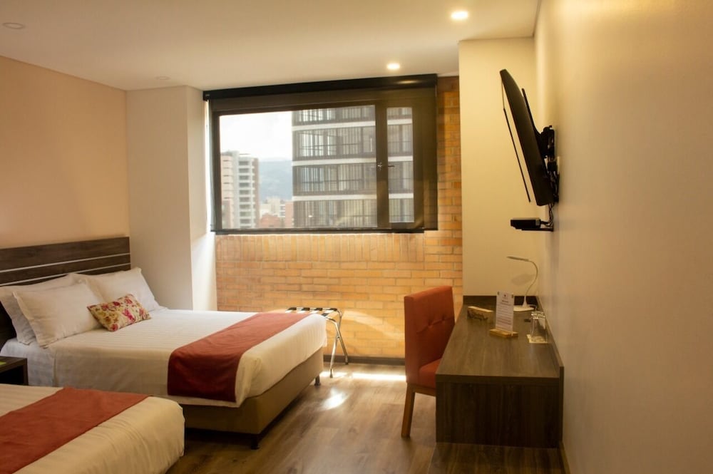 ecohub hotel medellin
