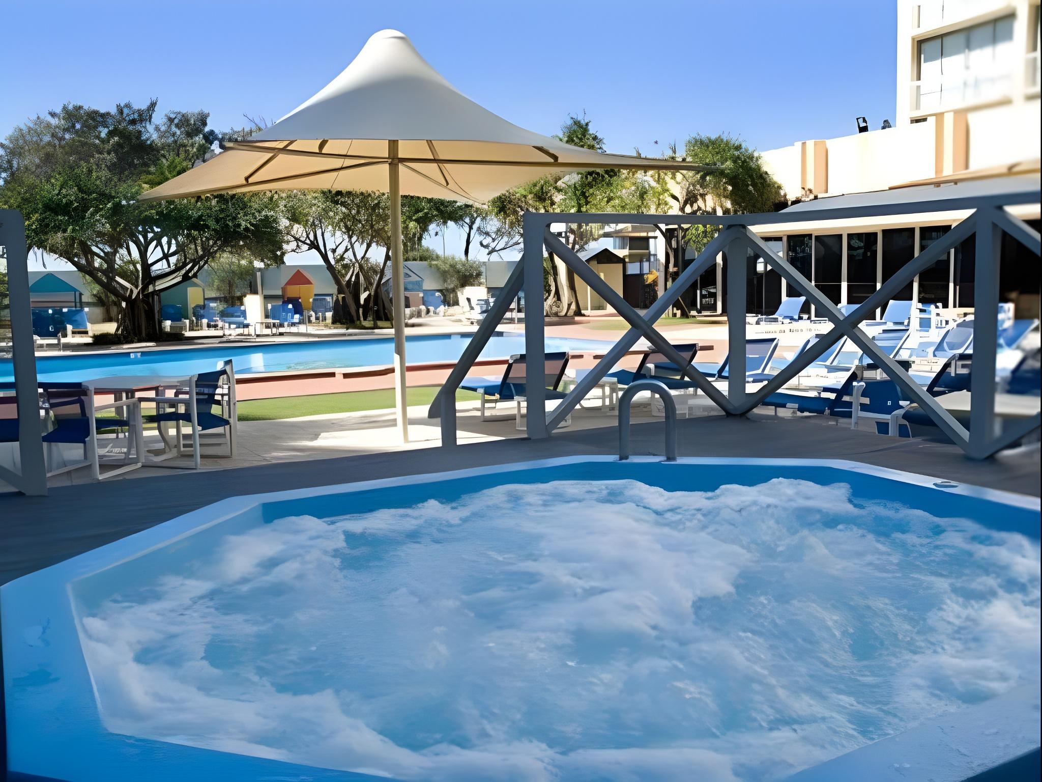 chateau beachside