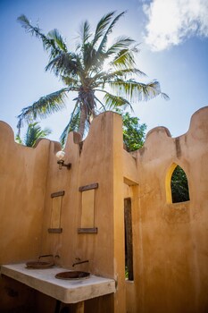Turtle Cove Lodge And Yoga Shala,Tofo>>Inhambane,3 star
