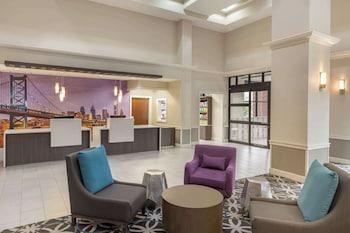 La Quinta Inn & Suites By Wyndham Newark - Elkton,Elkton>>Elk Mills,3 star