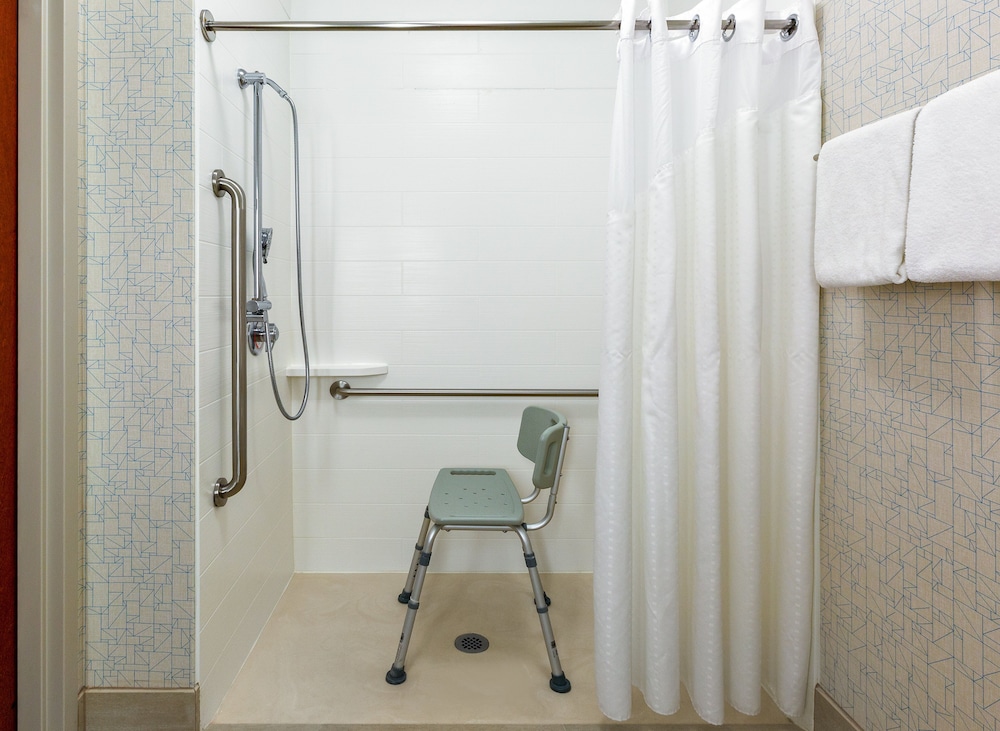 holiday inn express ellensburg by ihg