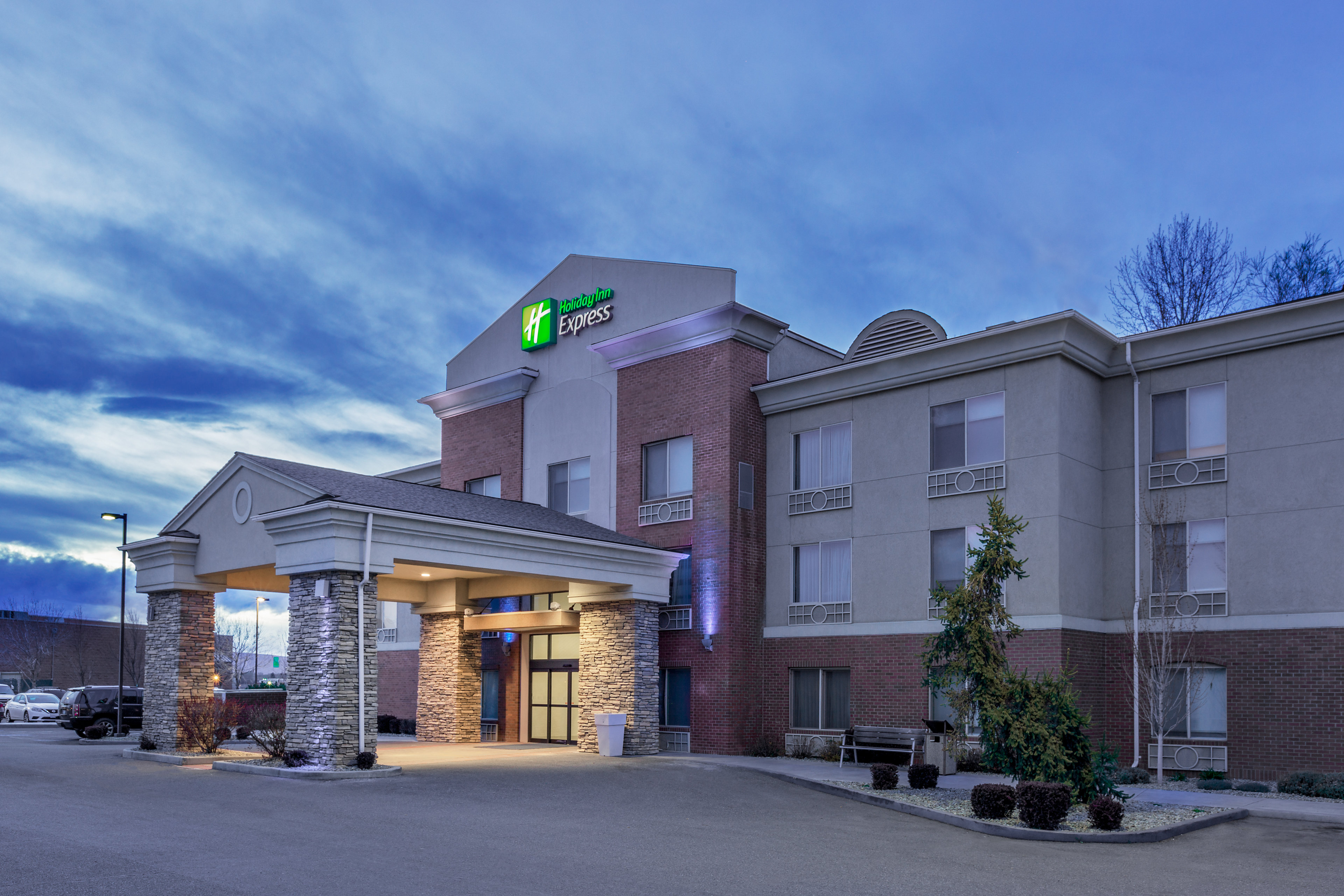 holiday inn express ellensburg by ihg