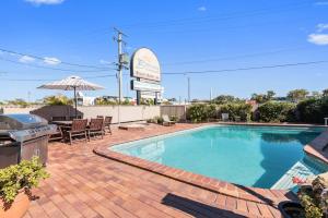 Browns Broadbeach,Gold Coast>>Broadbeach,2 star