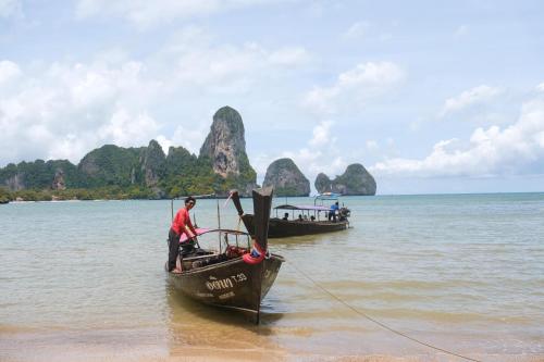tinidee hideaway tonsai beach krabi