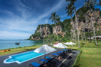 tinidee hideaway tonsai beach krabi