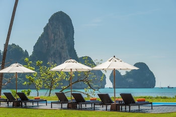 tinidee hideaway tonsai beach krabi