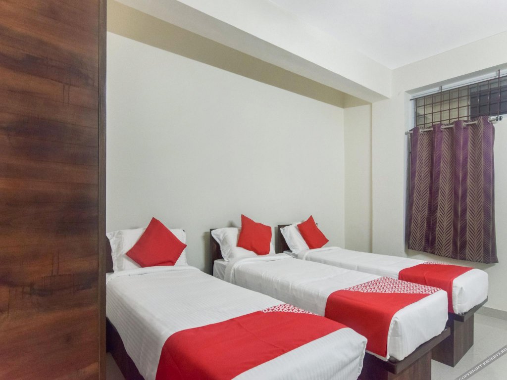 oyo 12347 mv residency