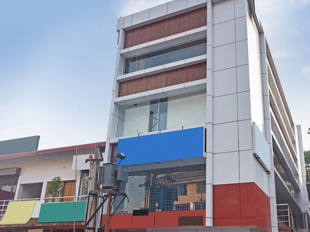 oyo 12347 mv residency