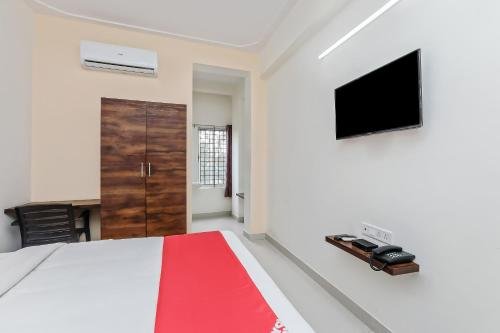 Oyo 12347 Mv Residency,Virajpet,2 star