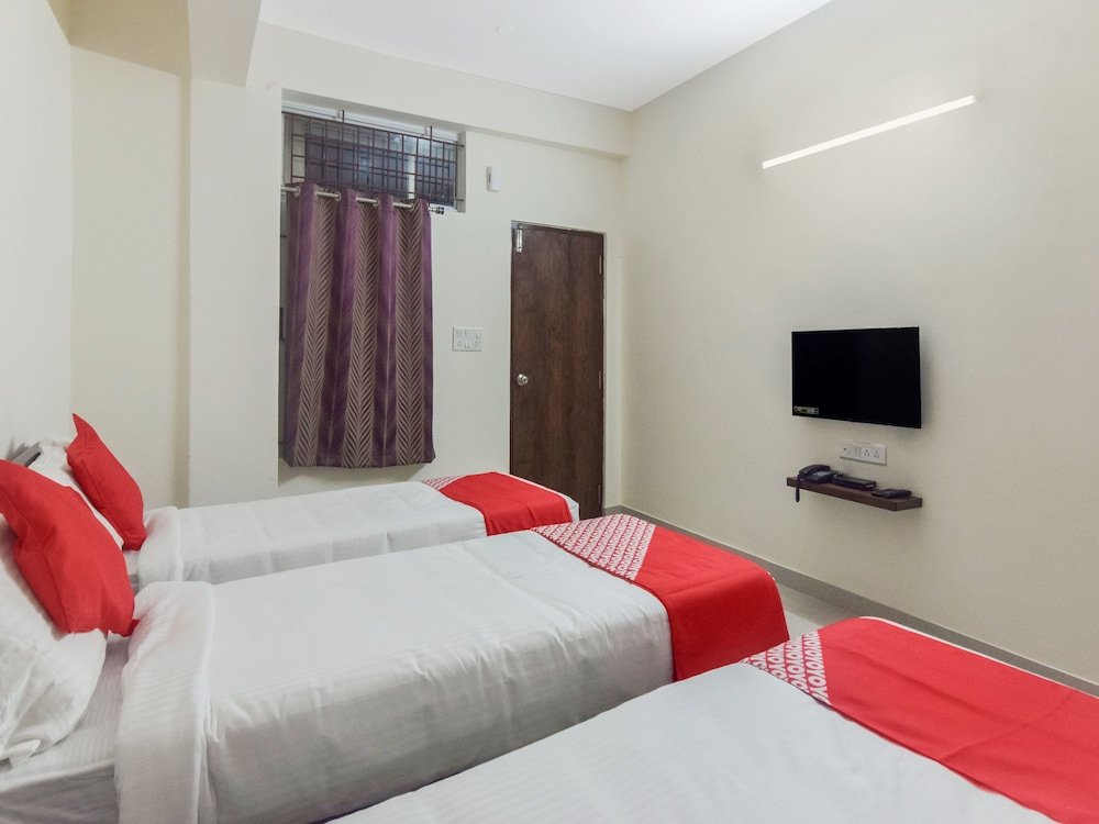 oyo 12347 mv residency