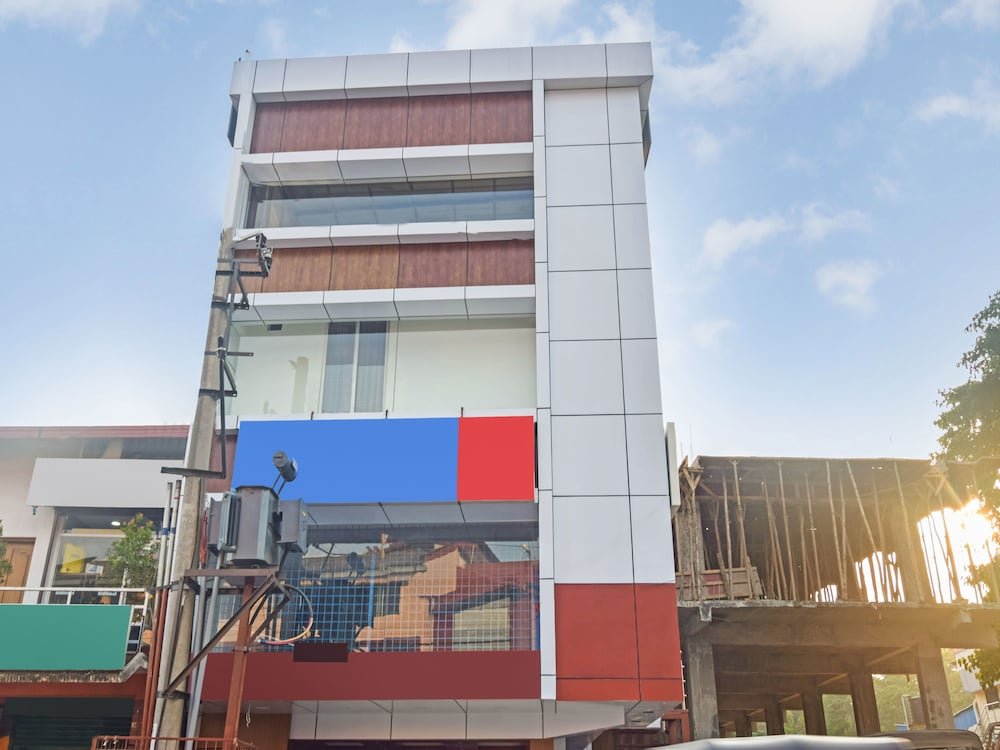 oyo 12347 mv residency