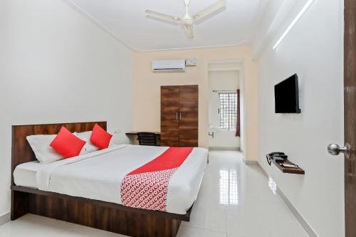 oyo 12347 mv residency