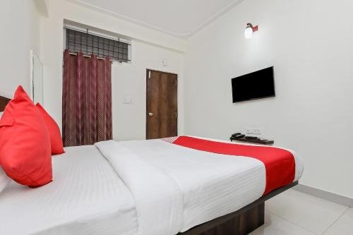 oyo 12347 mv residency