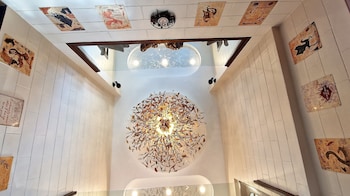 potter land luxury pool villa pattaya