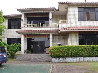 kaohsiung meinong rabbit paul homestay bandb