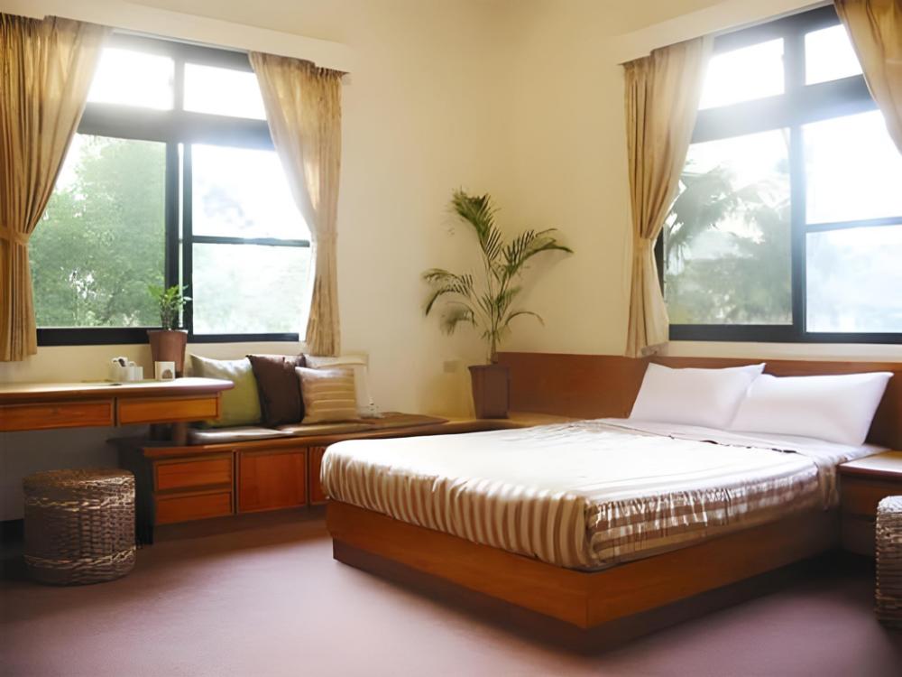 kaohsiung meinong rabbit paul homestay bandb